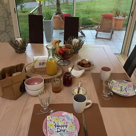 Les Lodges De Loire Gasthof *